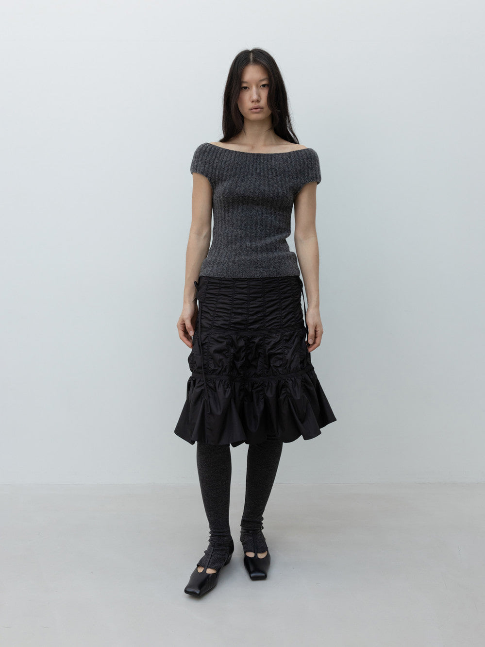 Low Classic Padded Shirring Skirts Black