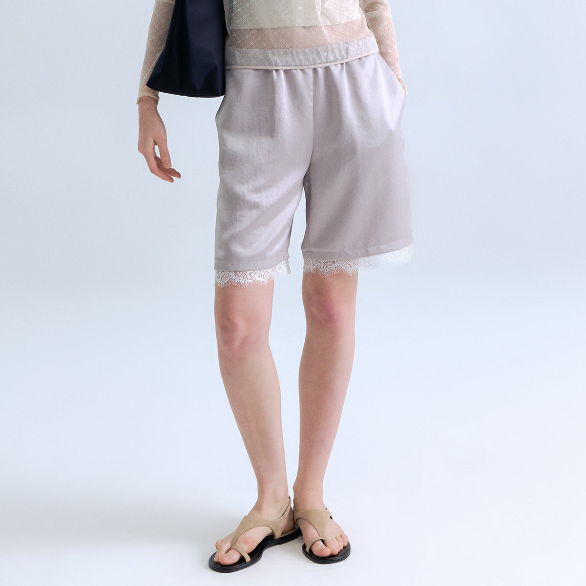 Vunque Soft Lace Shorts Grey