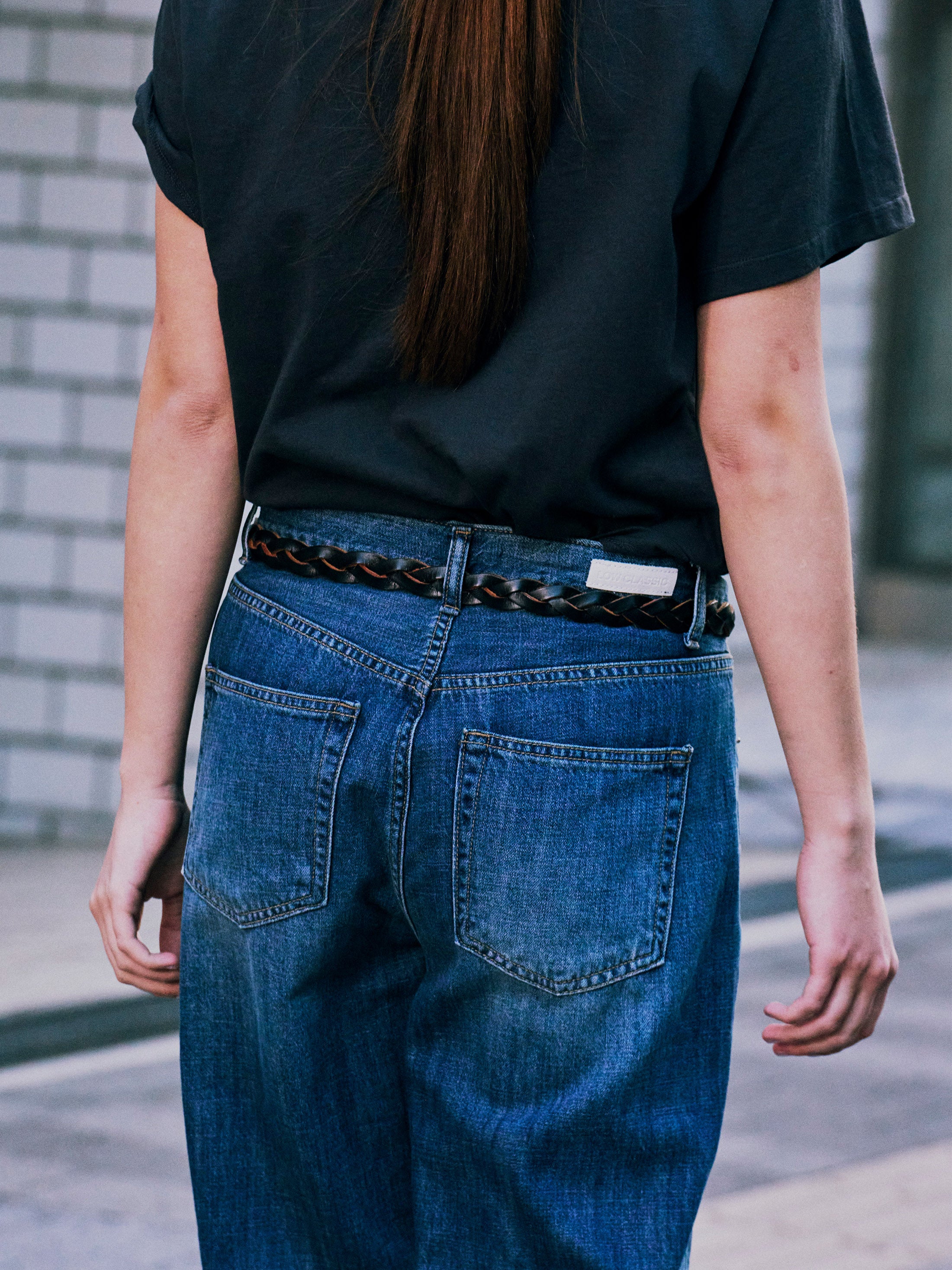 Low Classic Airy Relaxed-Fit Jeans - Mid Blue