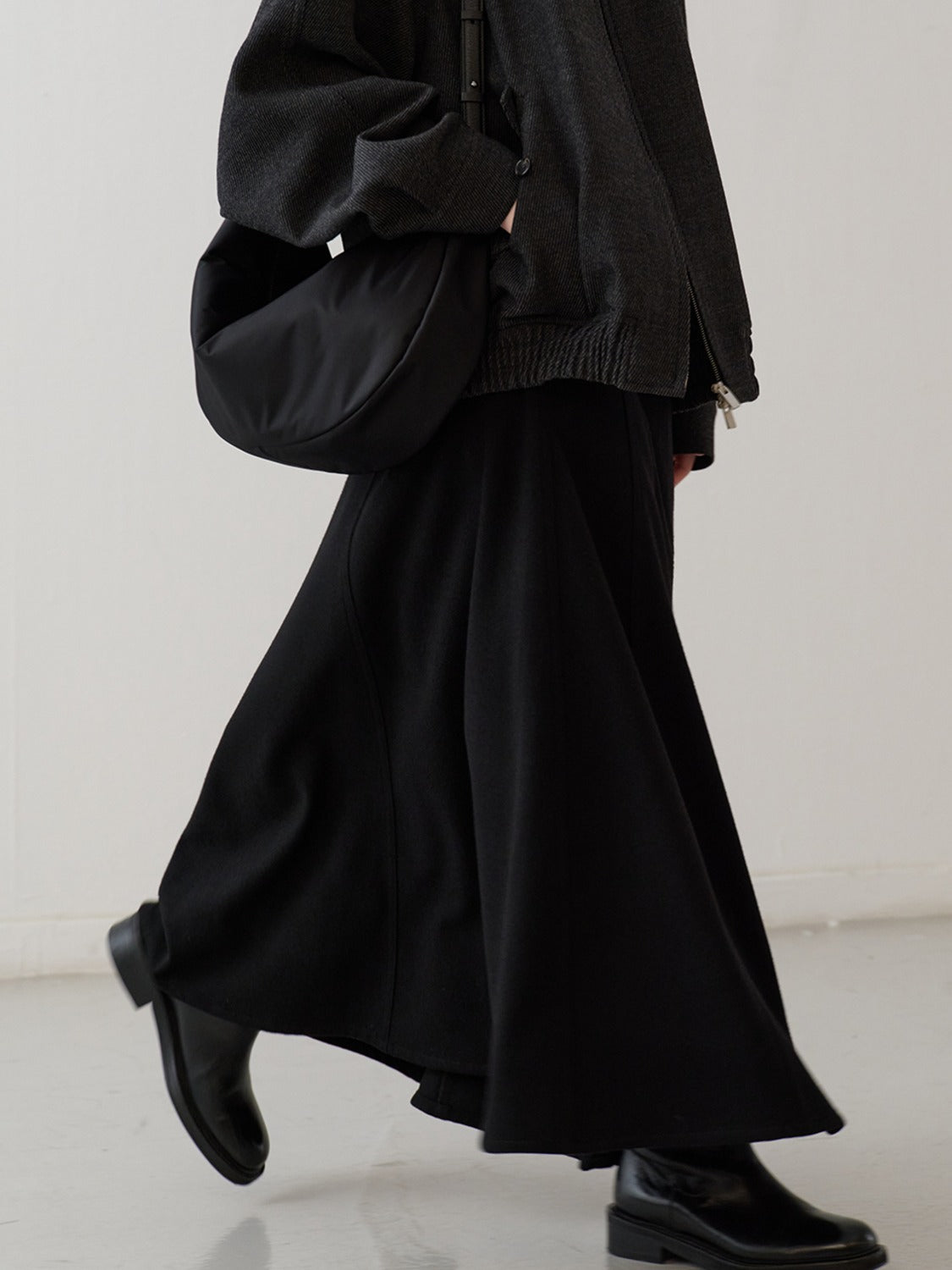 Facade Pattern Wool Maxi Flare Skirt black
