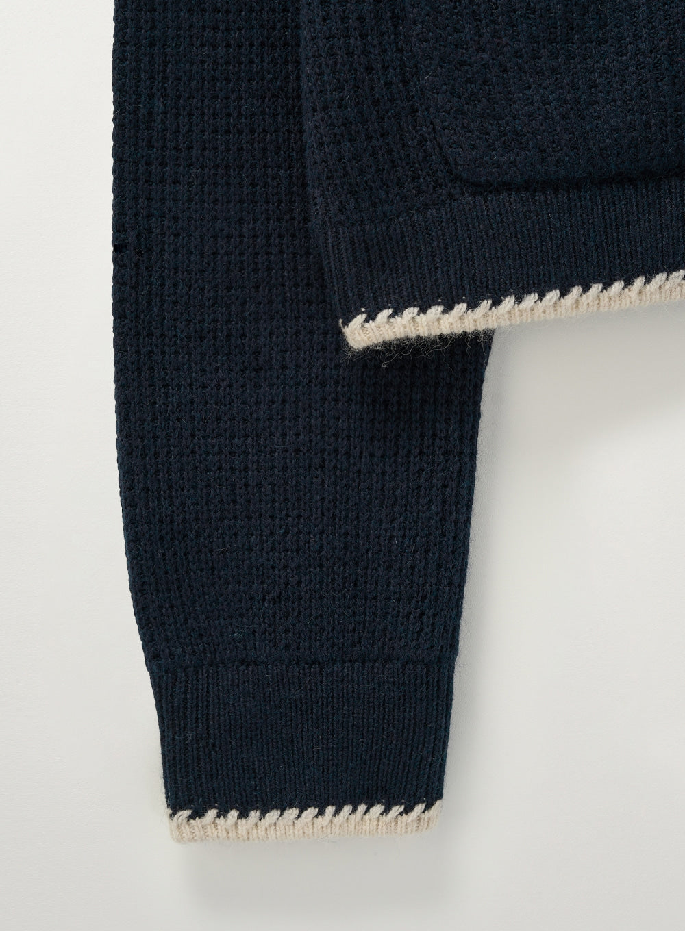 [satur] (W) Bluff Raccoon Collar Knit Cardigan - Navy
