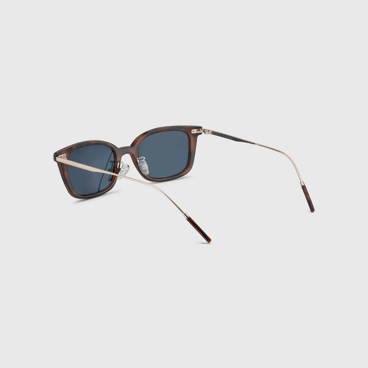 Blue Elephant Connor-S leopard