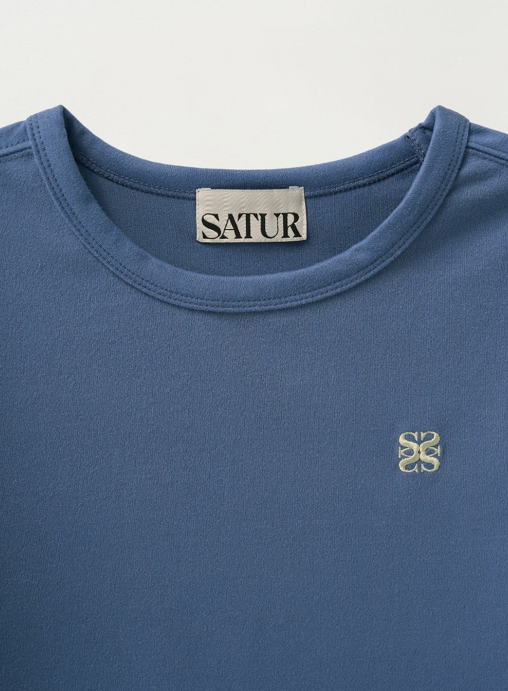 [satur] (W) Essential Basic Logo T-Shirt - Navy