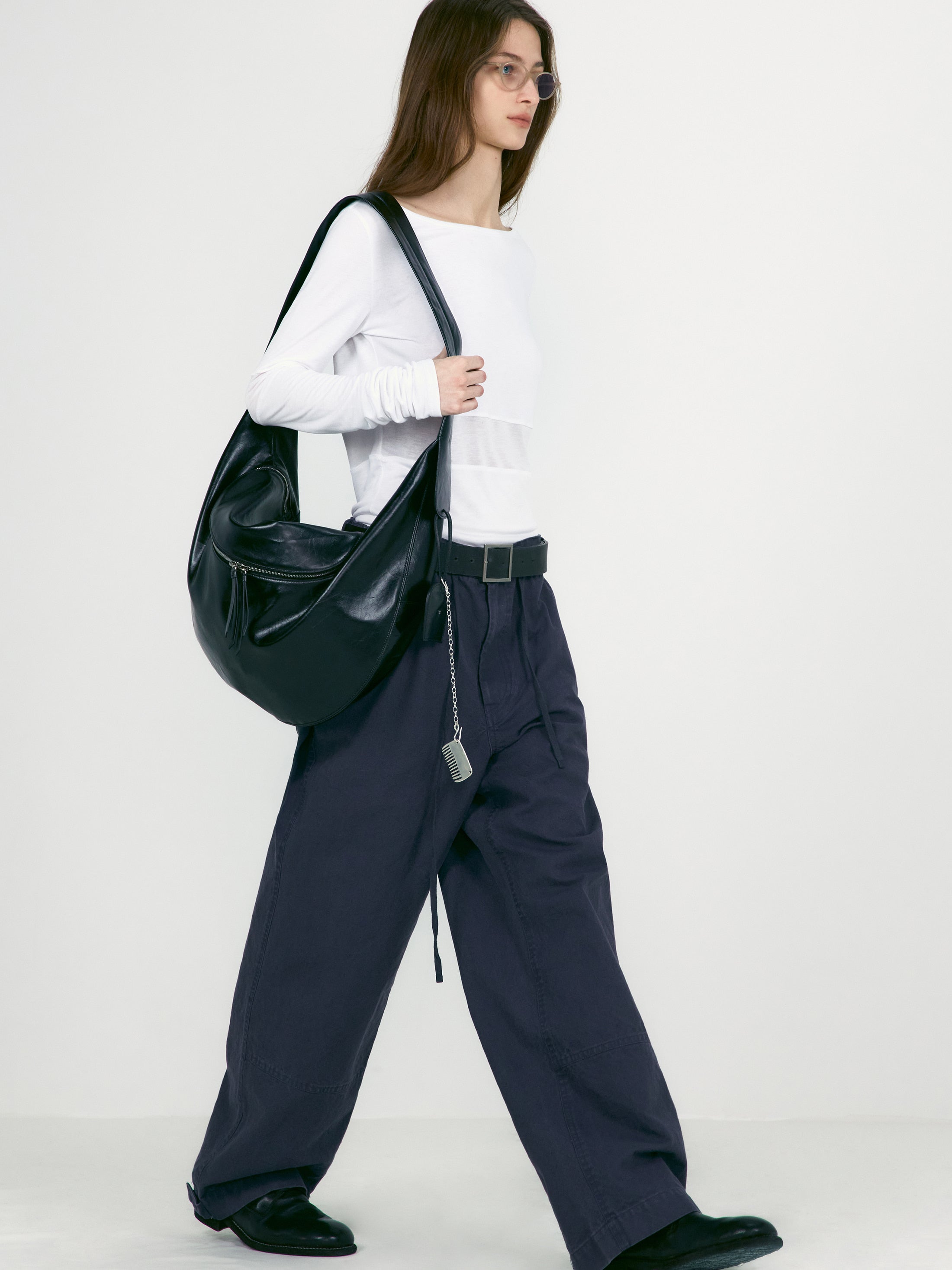 [low_classic] Corset Point Sleeve Top
White