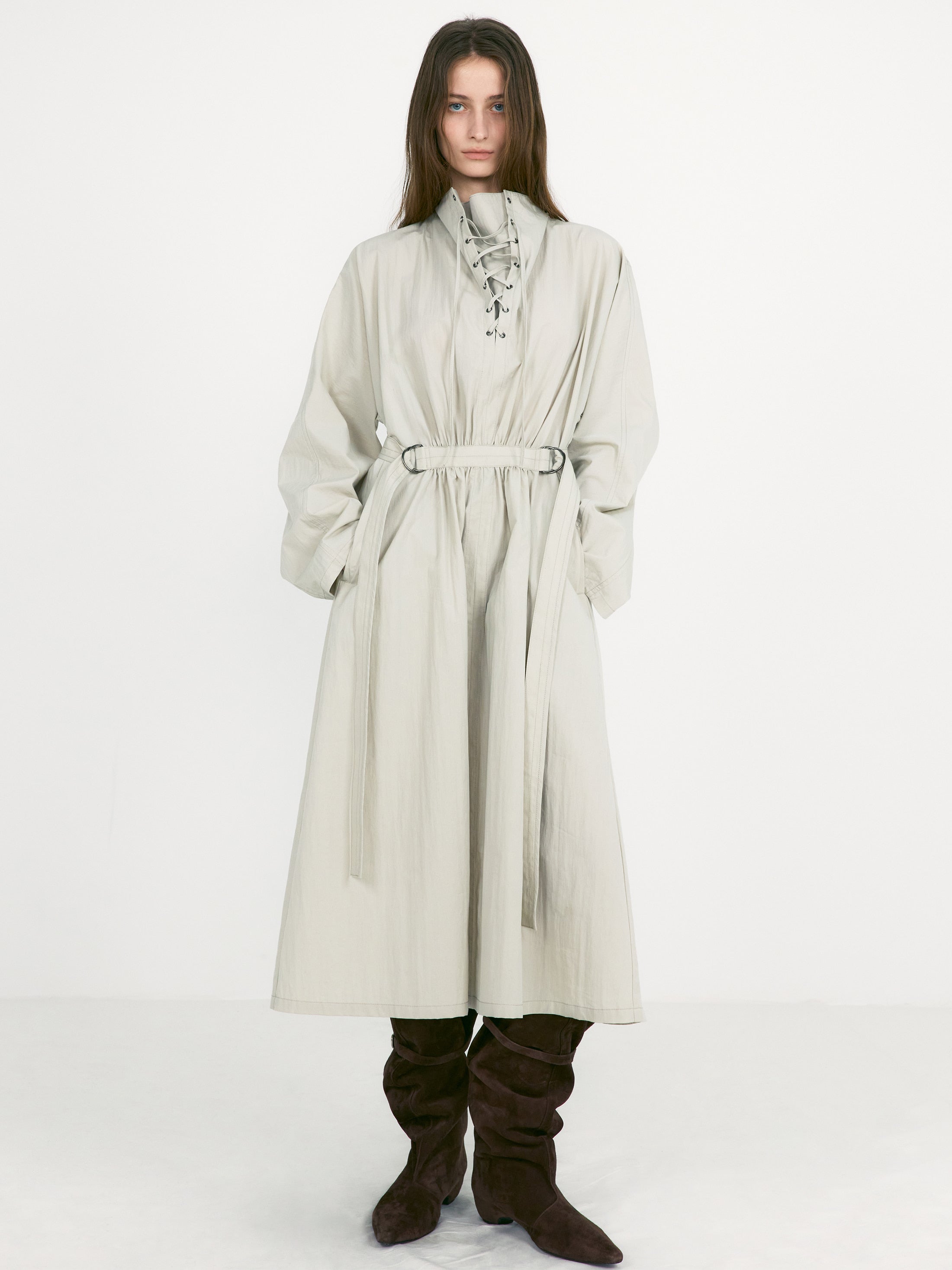 [low_classic] Lace-Up Belted Dress
Light Khaki
