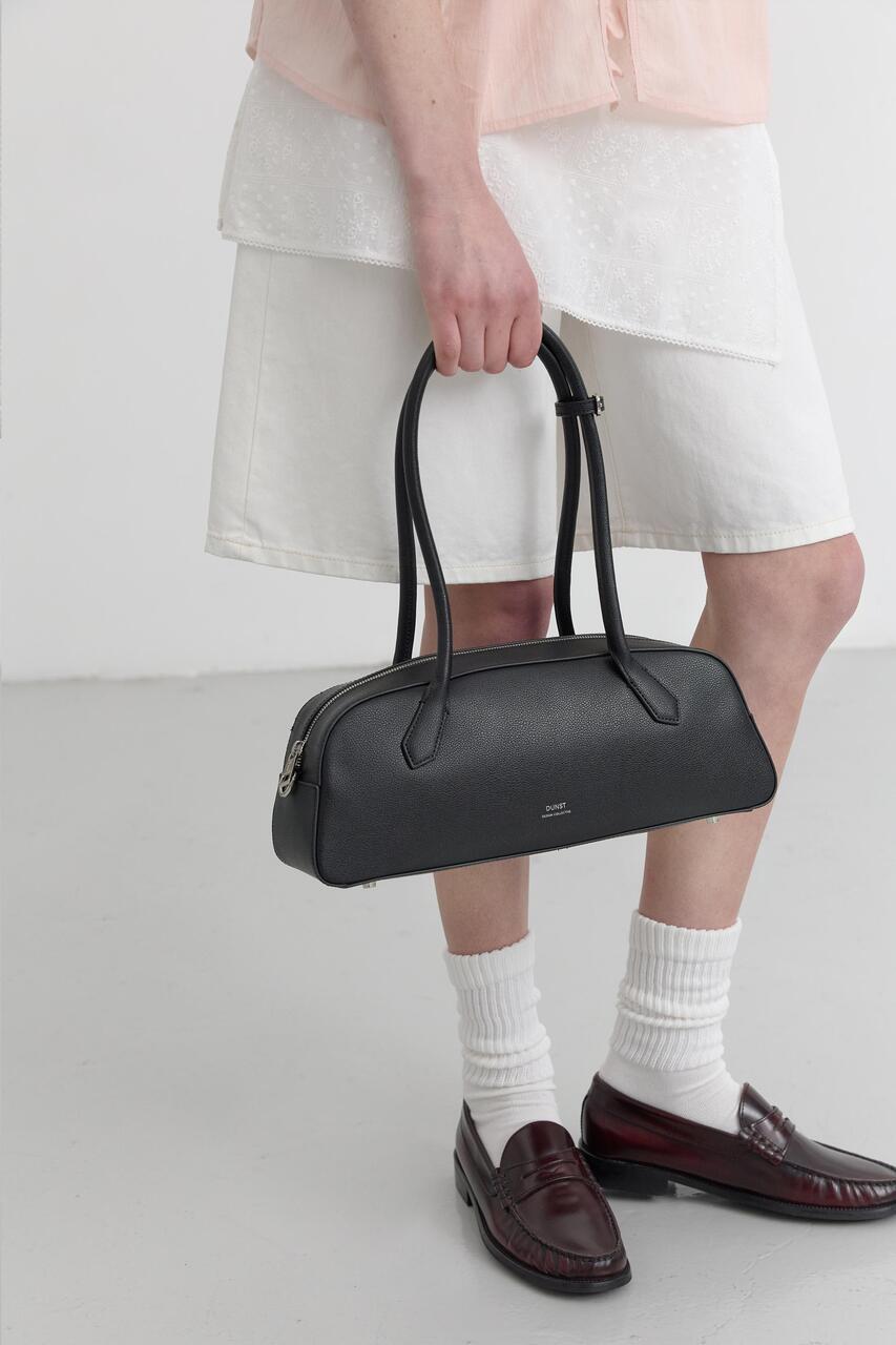 Dunst Baguette Shoulder Bag Black