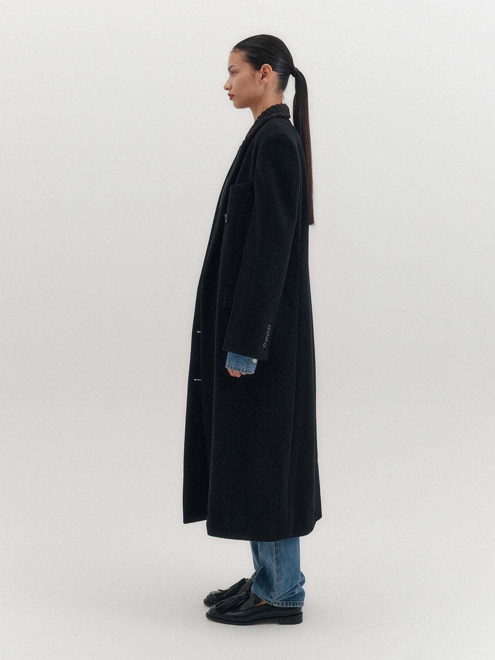 EENK Contrast Collar Double-Breasted Coat - Black