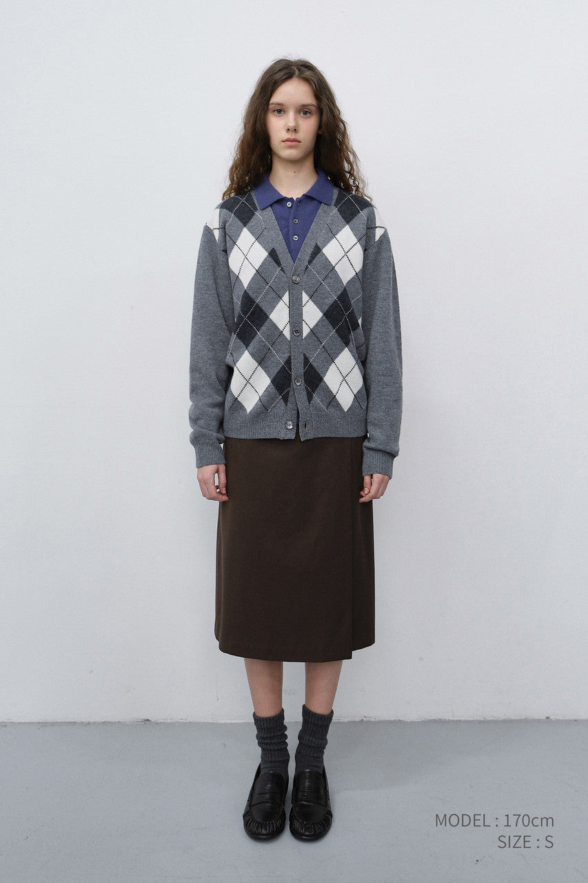 Dunst Unisex V-Neck Argyle Cardigan Grey