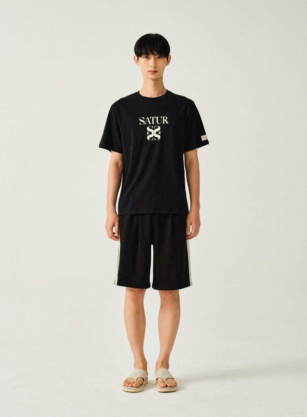[satur] Classic Logo T-shirt - Classic Black