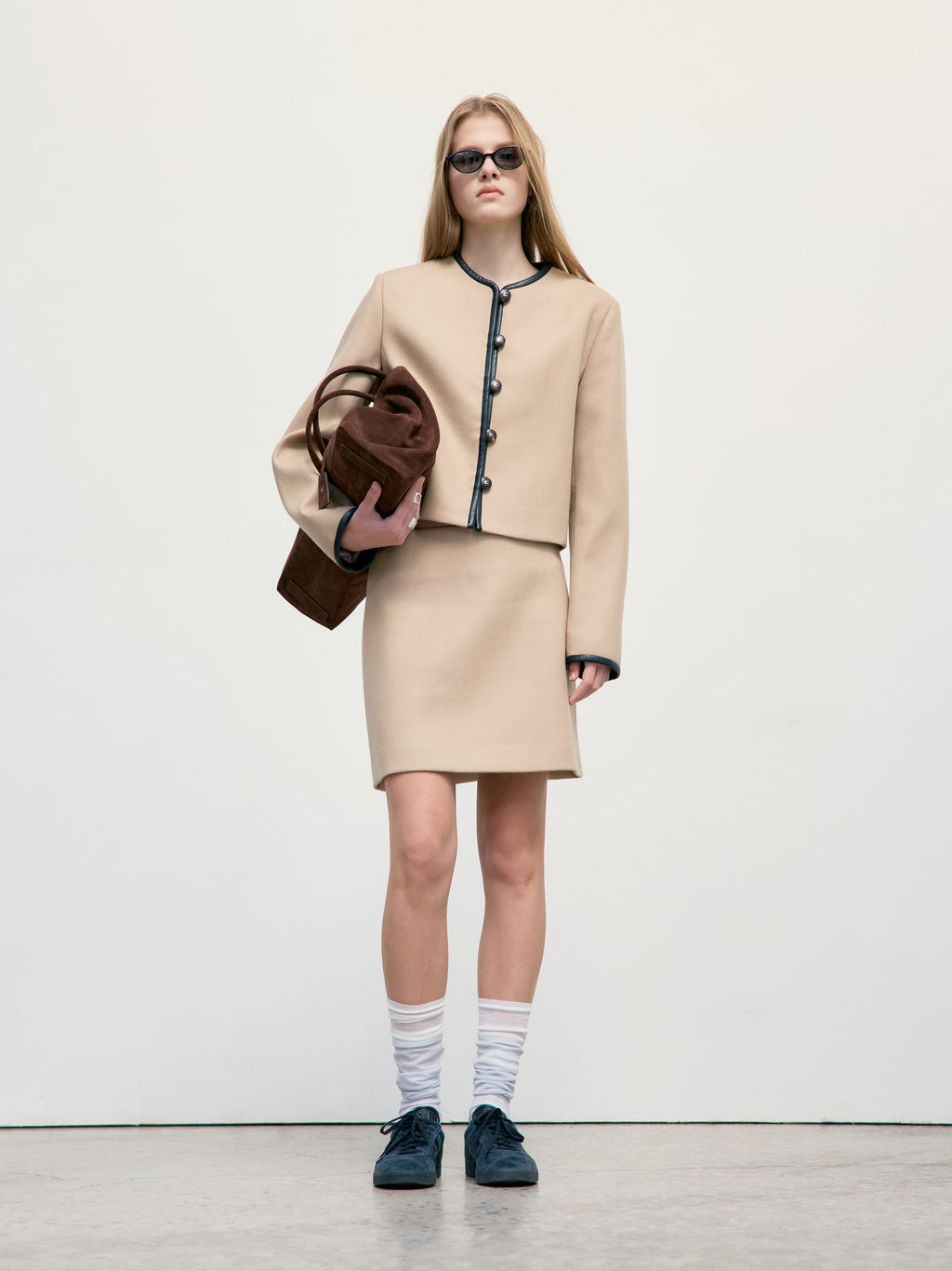 [low_classic] New Round Neck Short Jacket
Beige
