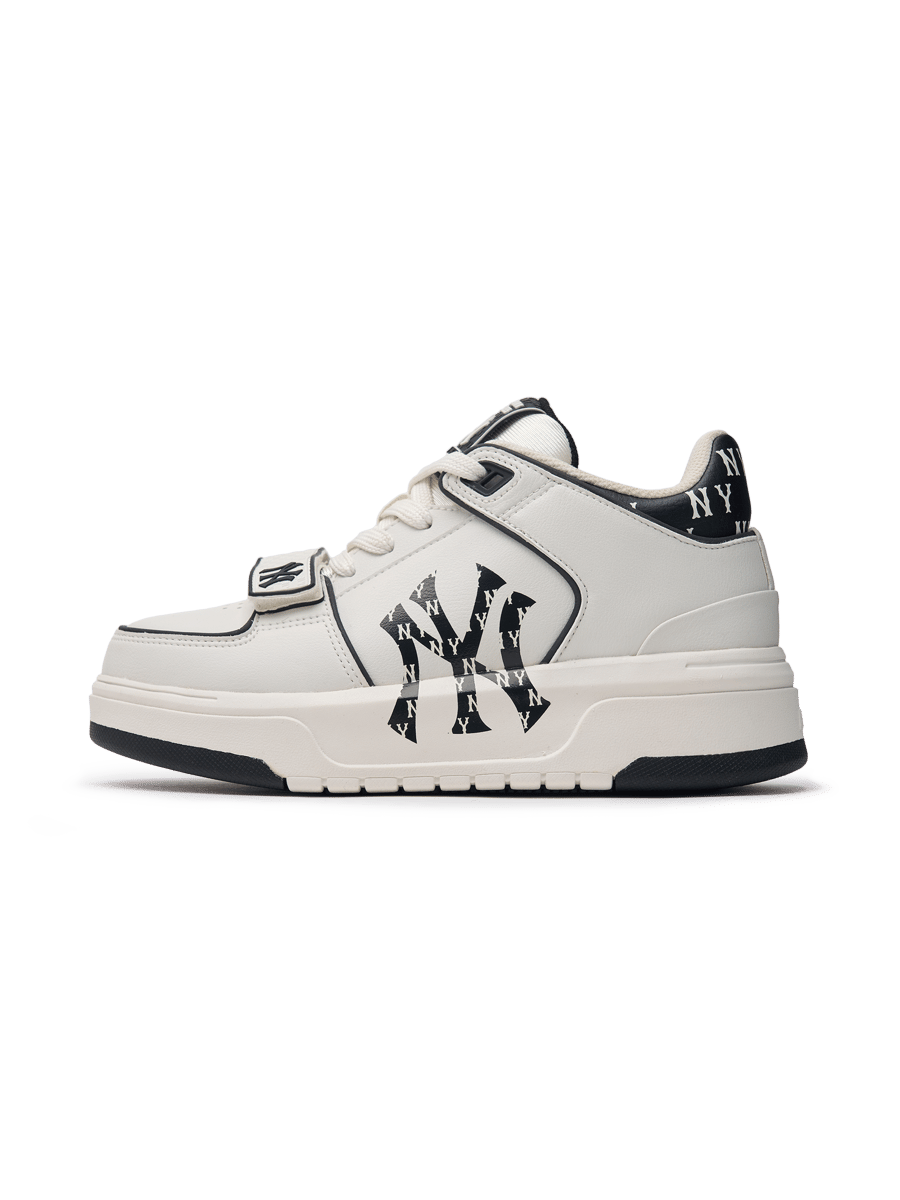 Chunky Liner Mid-Heel Classic Monogram New York Yankees