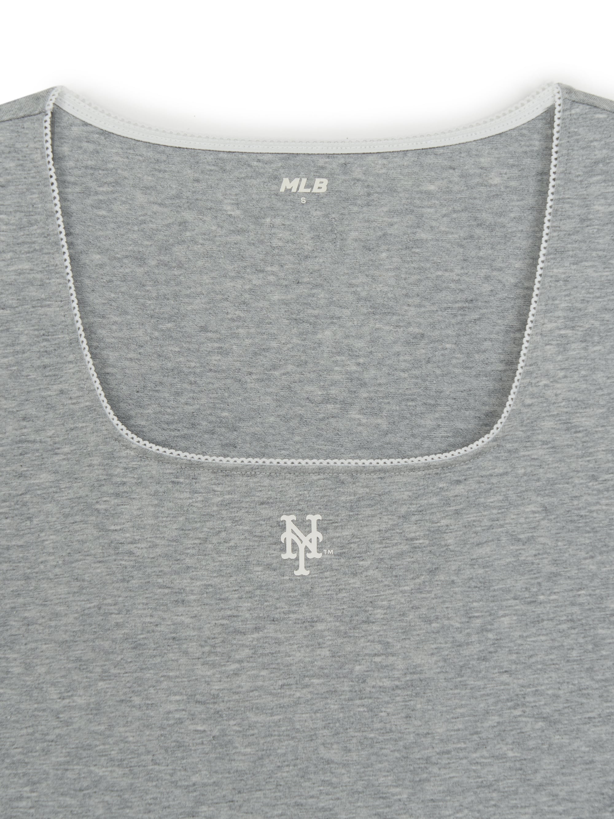 MLB Korea Women's Basic Lace Square Neck Slim Semi Crop T-shirts