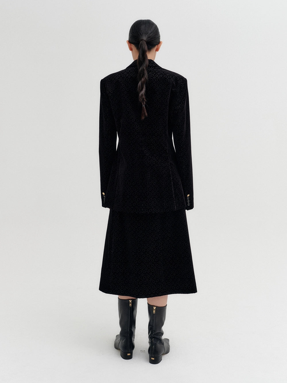 EENK Front Flare Detail Skirt - Black