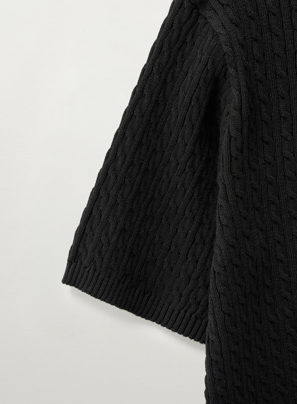 [satur] (W) Cable Knit Half Cardigan - Black