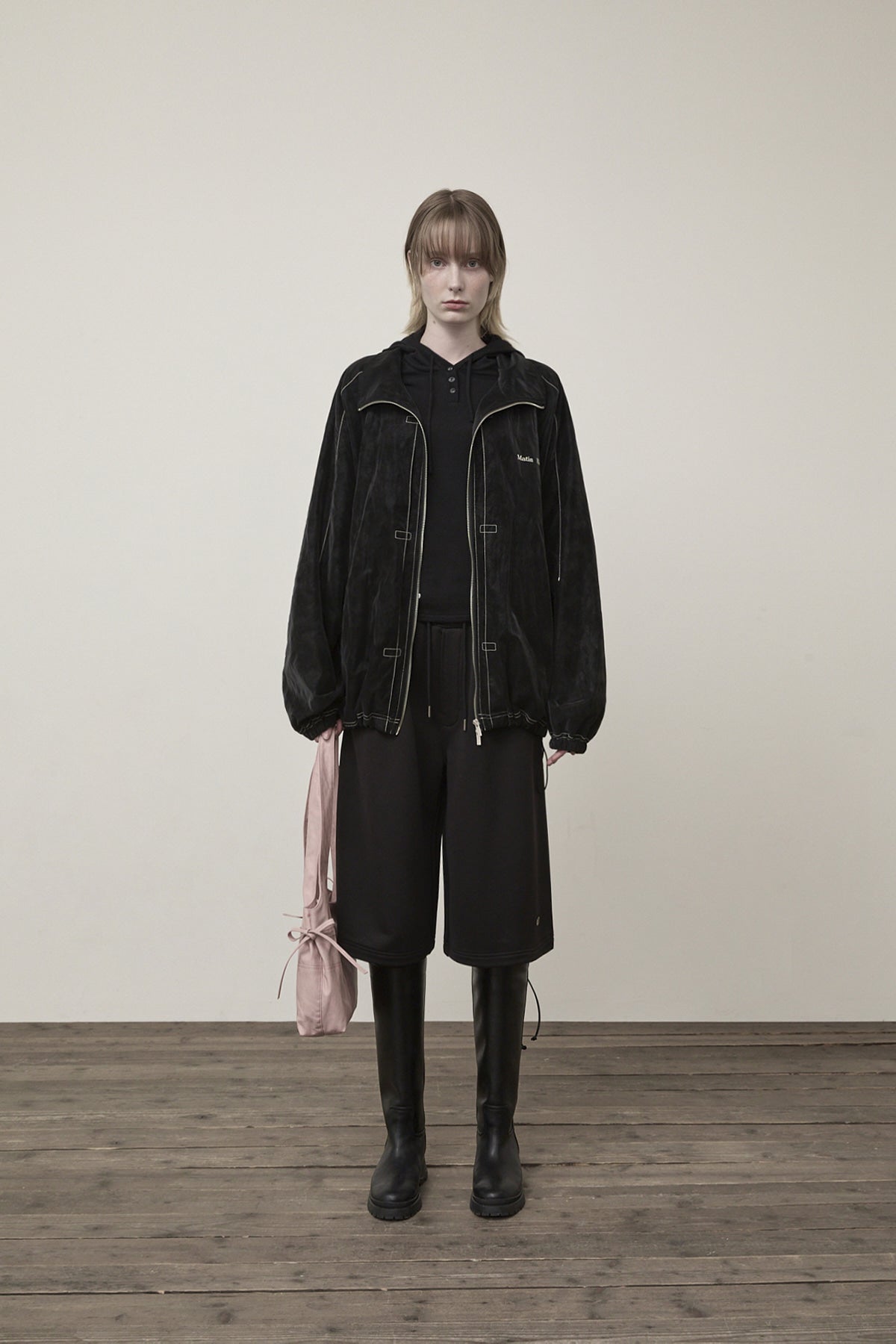 [matinkim] STITCH POINT HIGH NECK JUMPER IN BLACK