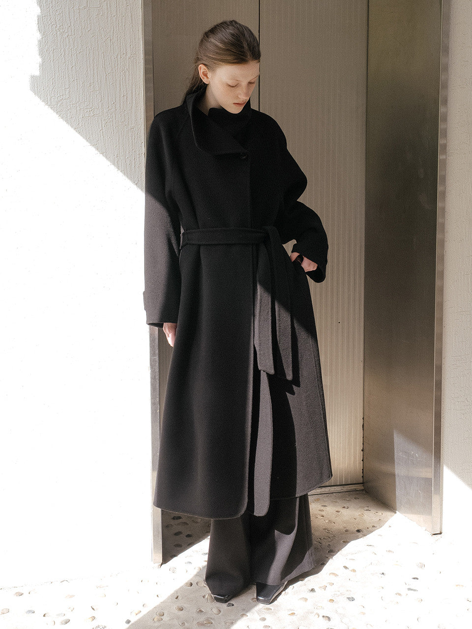 Tillidie Wool 100 handmade long coat Black