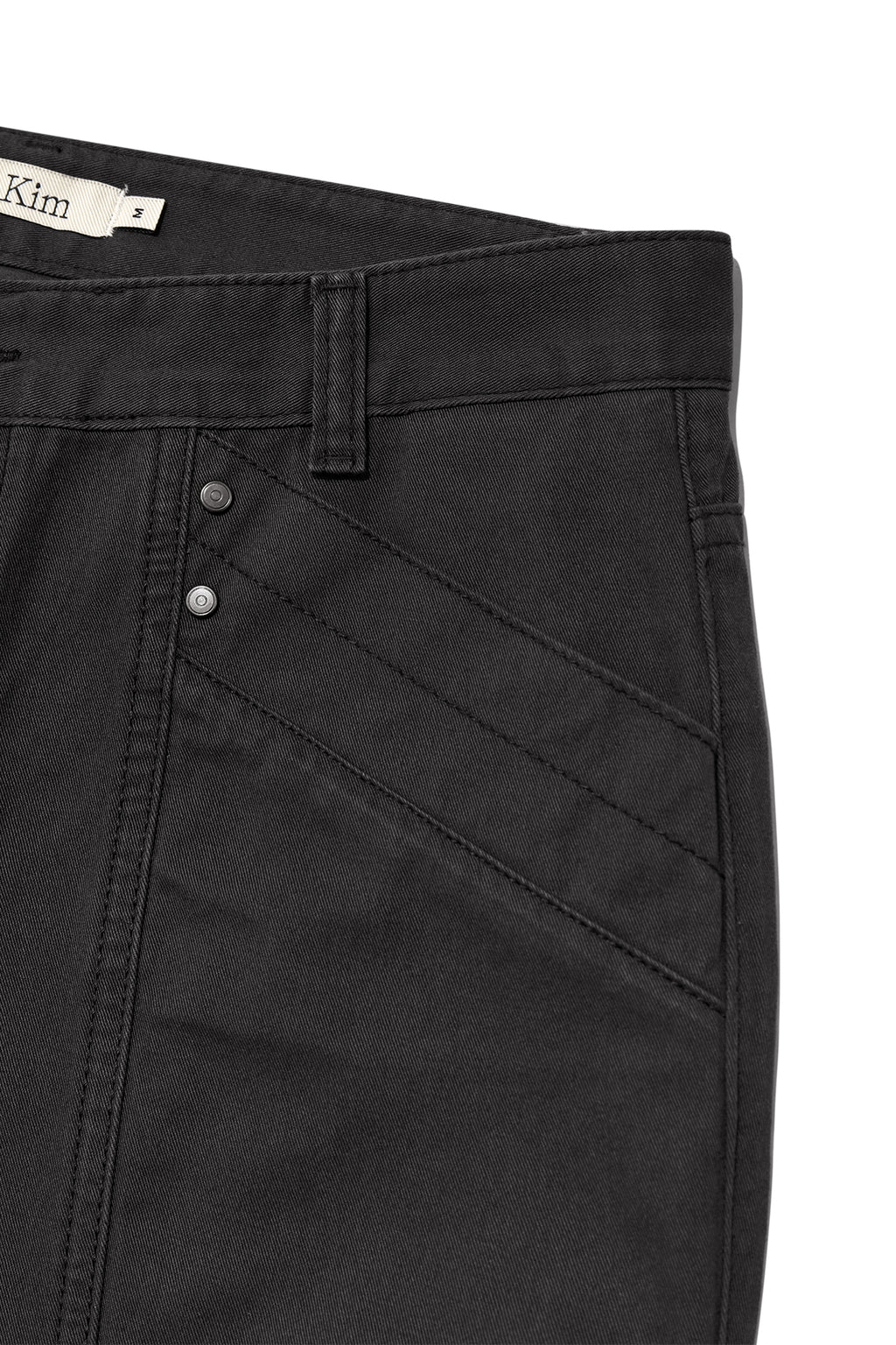 [matinkim] SEMI SLIMFIT BERMUDA PANTS IN CHARCOAL