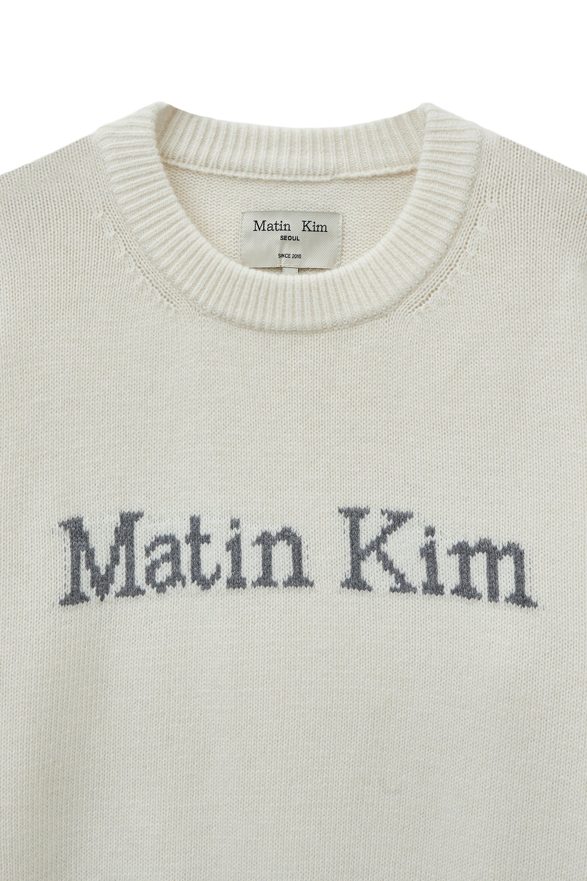 [matinkim] COLOR TRIM LINE LOGO PULLOVER IN IVORY