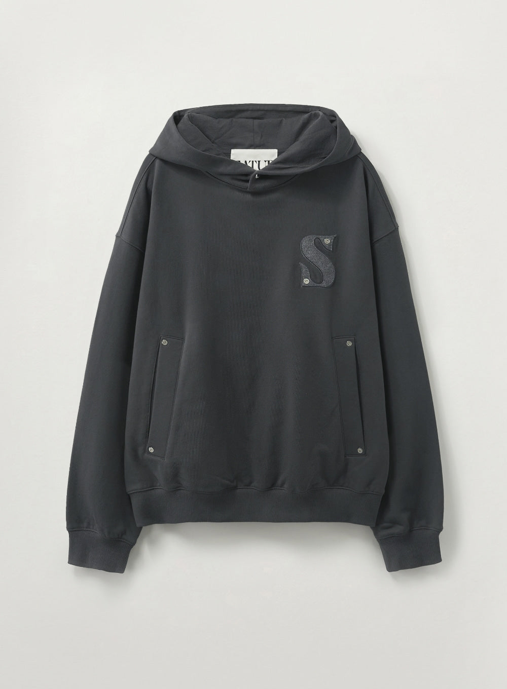 [satur] Small Rivet Applique Pocket Logo Hoodie - Charcoal