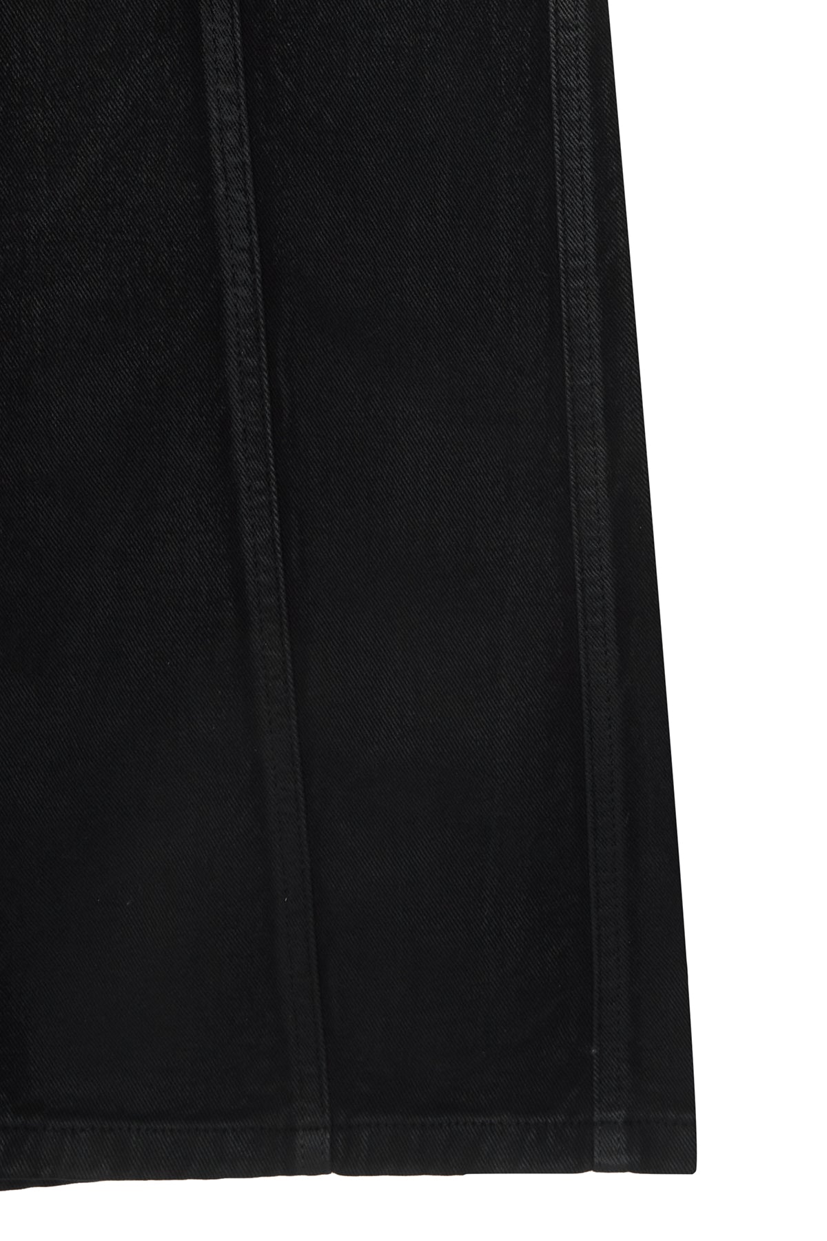 [matinkim] WAX COATING DENIM SKIRT IN BLACK