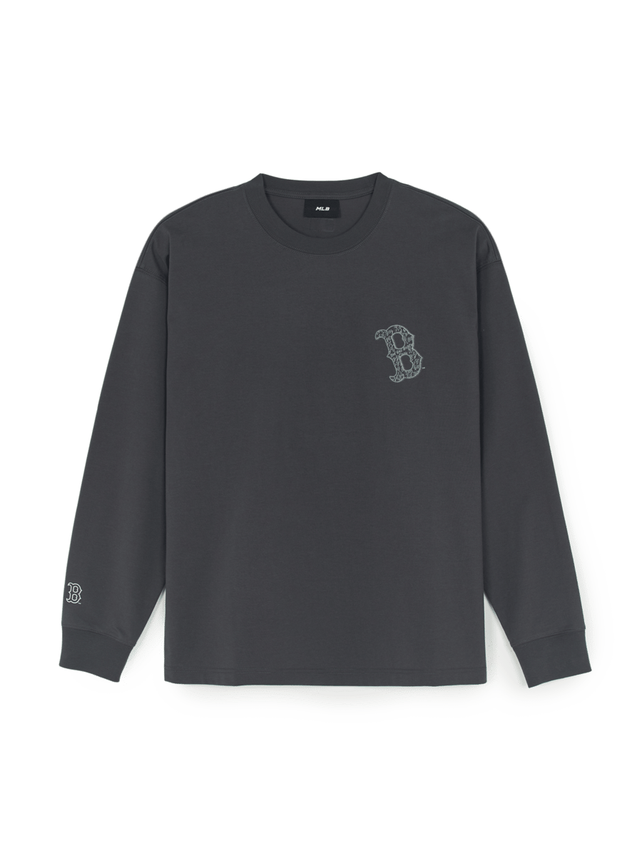 Clothing in red - Premium quality product image