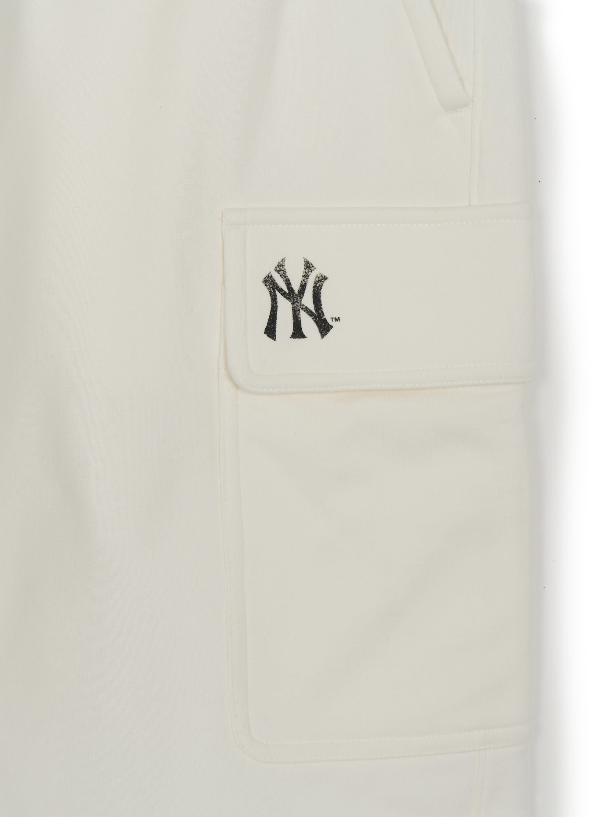 MLB Korea Basic Vintage Damage 9In Cargo Shorts
