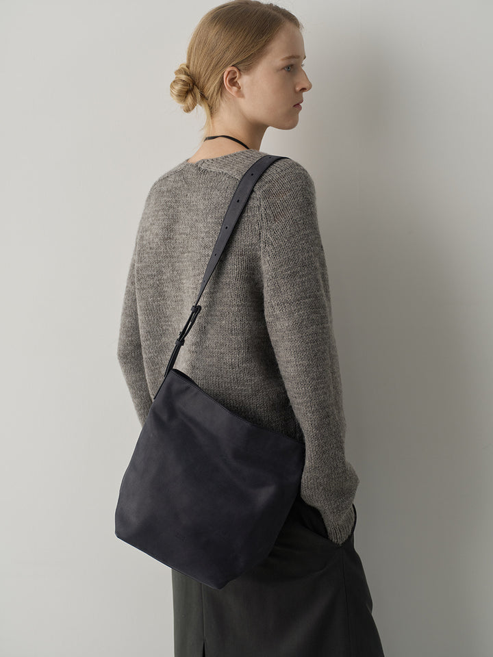 Facade Pattern Antique Shepherd Bag black