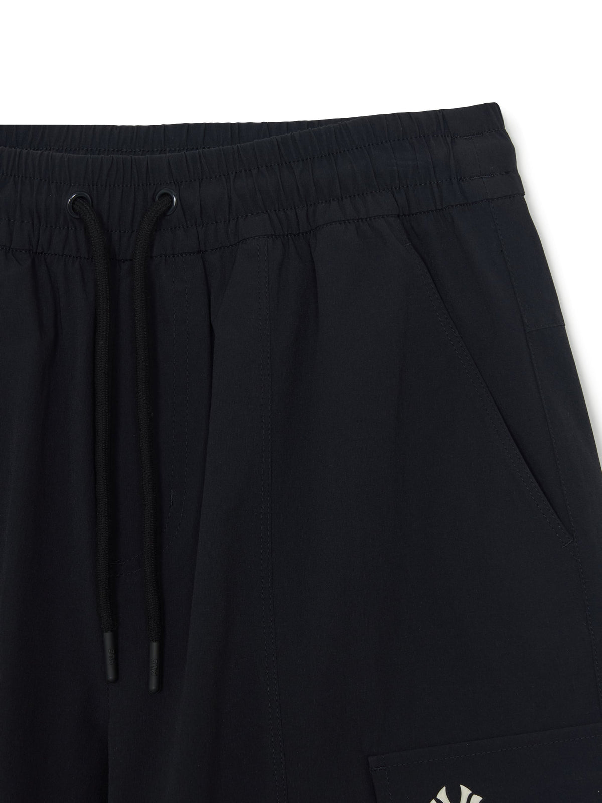 Mlb Basic Gorpcore Nylon Cargo 9in Shorts