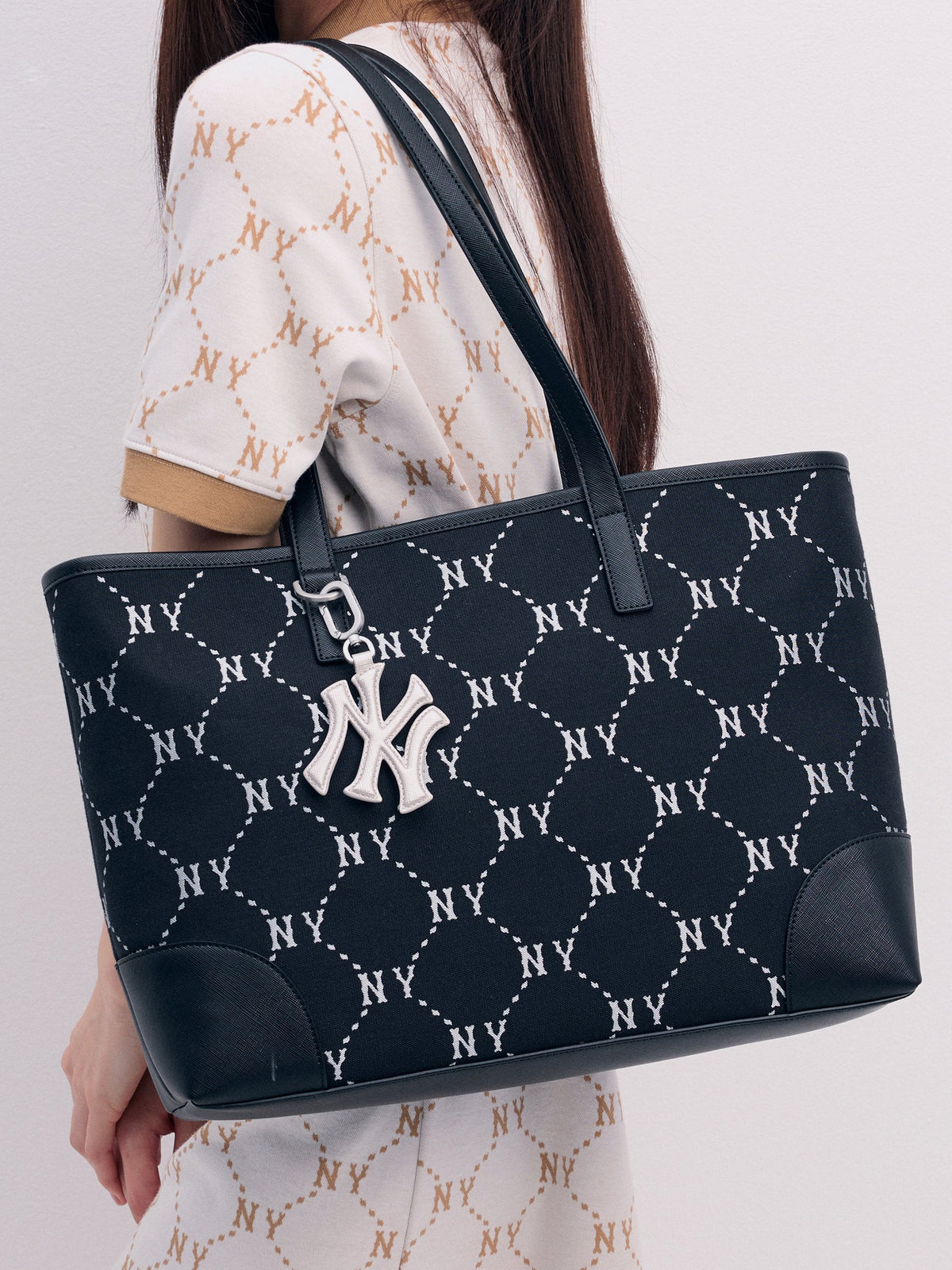 MLB Korea Dia Monogram Jacquard Large Tote Bag