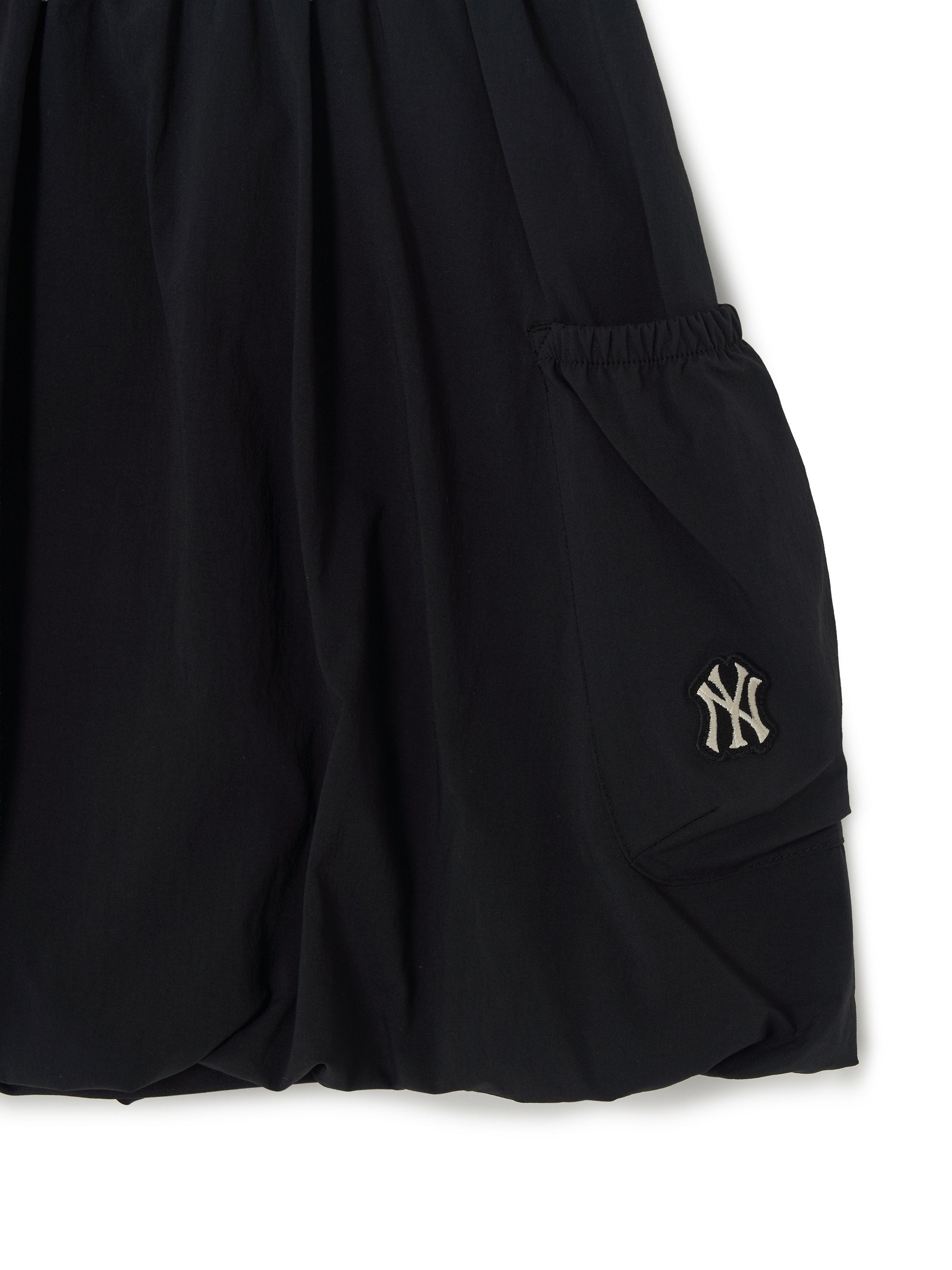 MLB Korea Women's Light Weight Cotton Touch Balloon Cargo Mini Skirt
