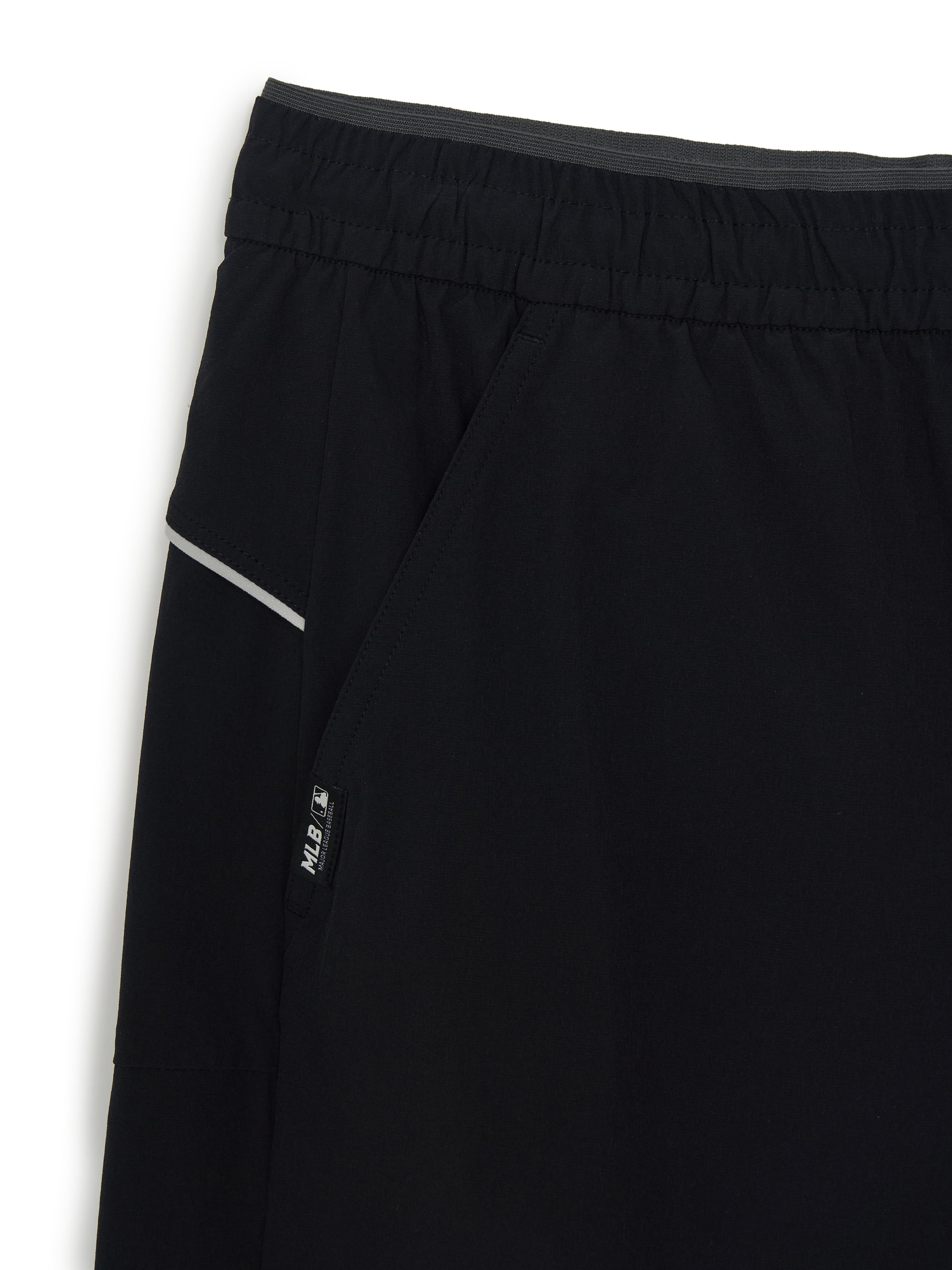 MLB Korea Varsity Sportvie 6in Running Shorts