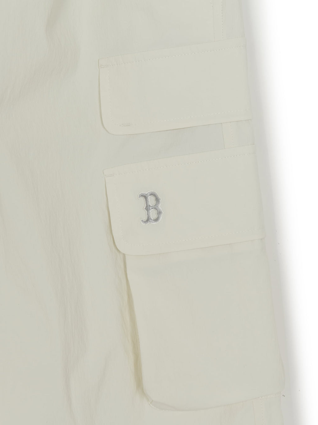 MLB Korea Gorpcore Woven Multi Cargo 9in Shorts