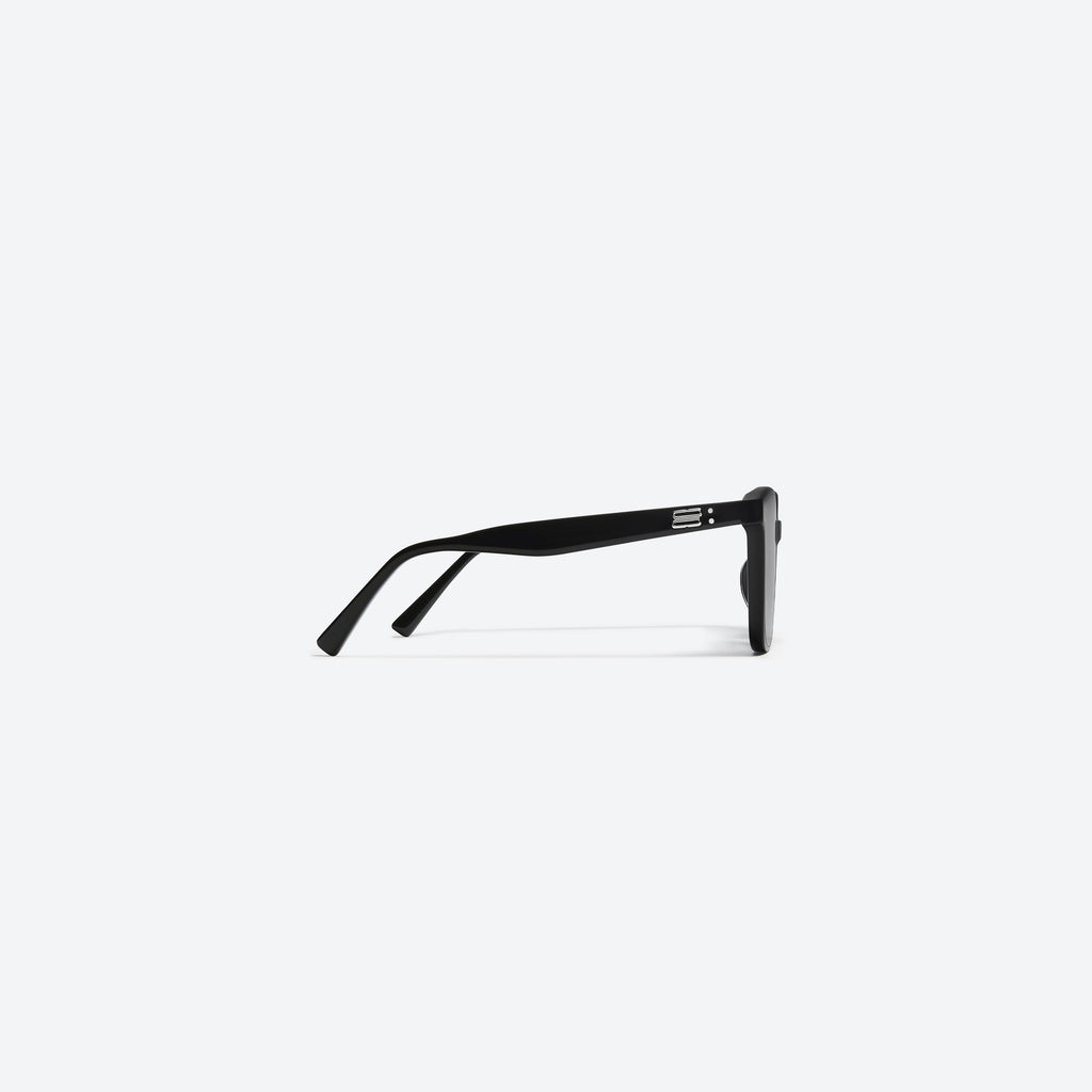 Gentle Monster Queen 01 Black Sunglasses, authentic Korean designer fashion