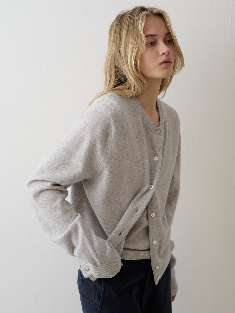 Facade Pattern Cashmere Essential Cardigan light grey