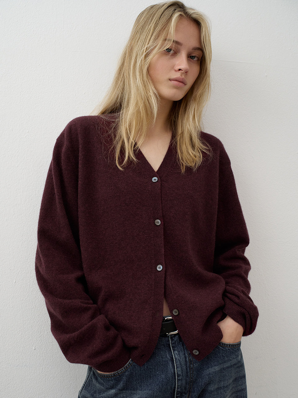 Facade Pattern Cashmere V-neck Cardigan burgundy