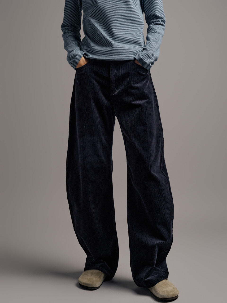 Facade Pattern Corduroy Round Pants navy