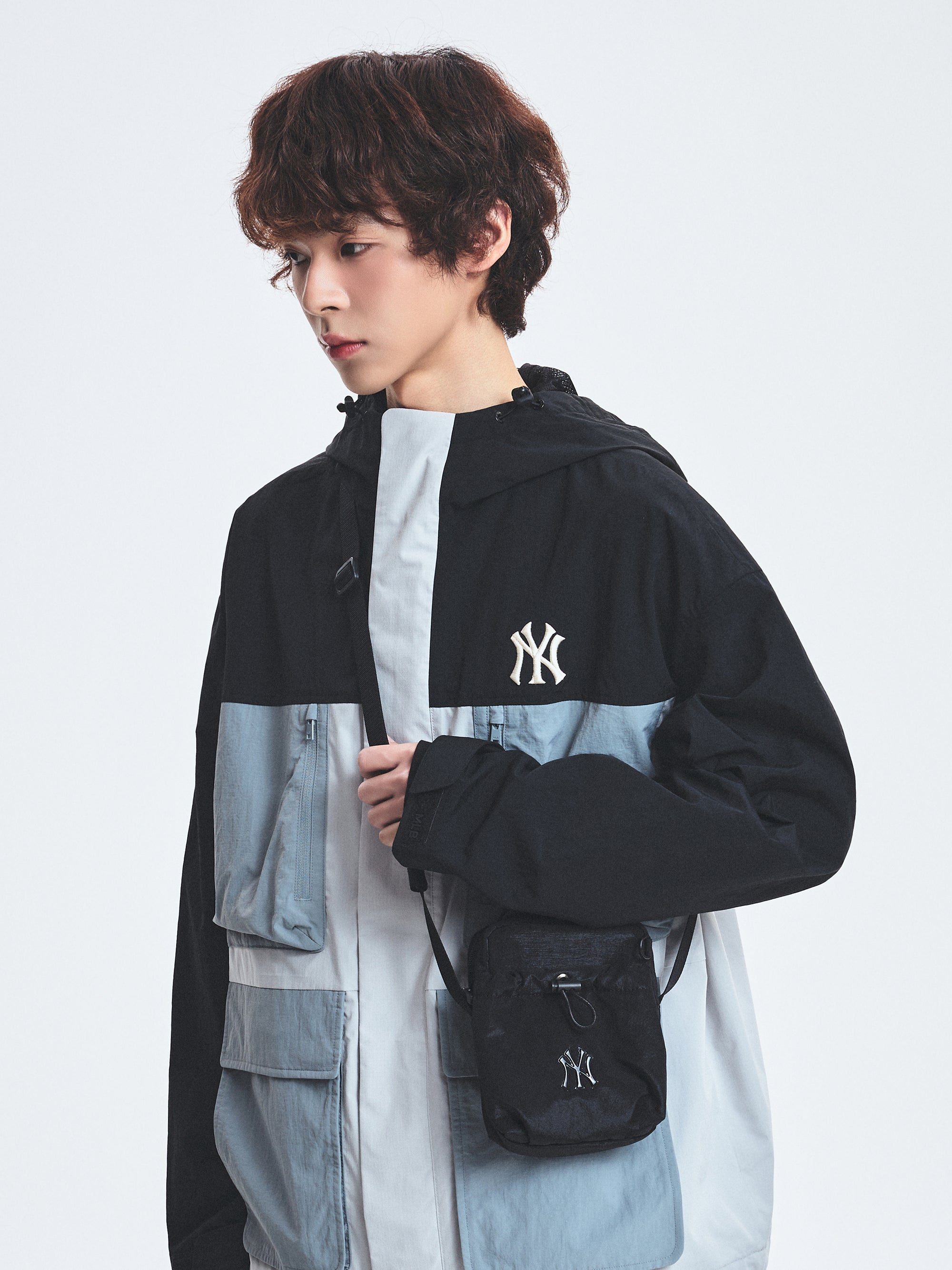 [MLB] Basic Athleisure Mini Cross Bag