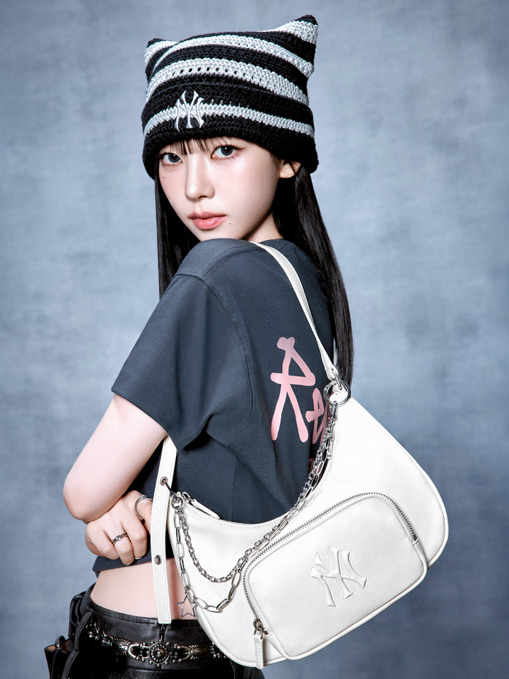Mlb Basic Vintage Logo Hobo Bag