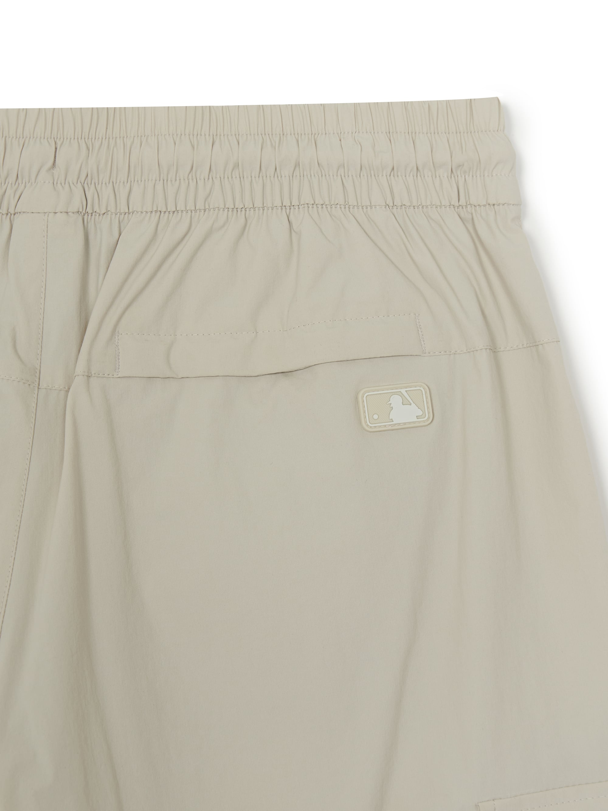 MLB Korea Basic Gorpcore Nylon Cargo 9in Shorts