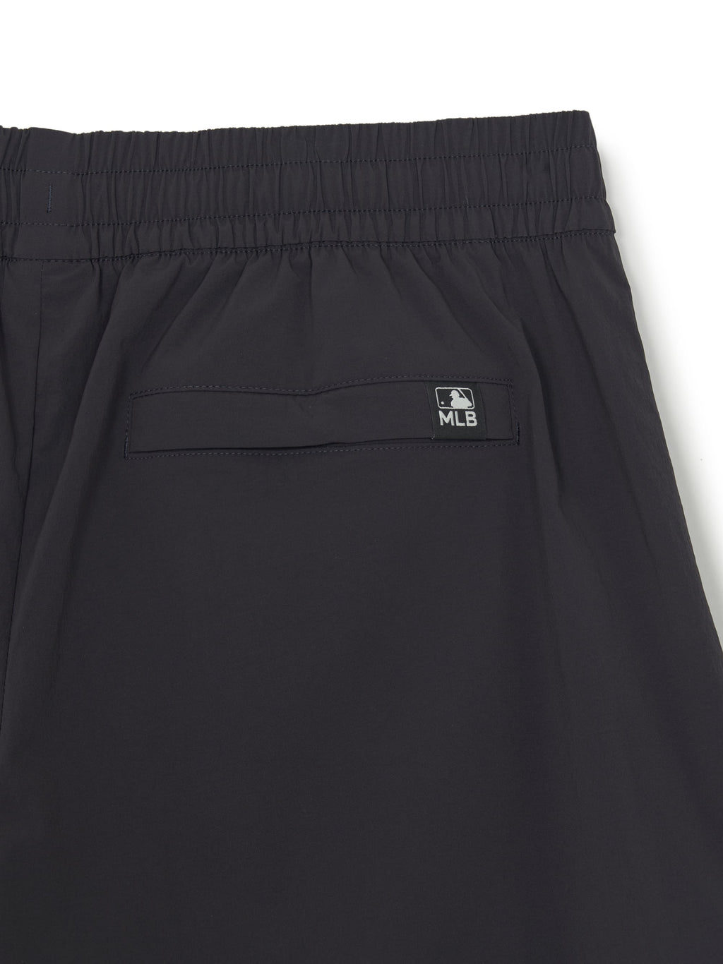 MLB Korea Gorpcore Woven Multi Cargo 9in Shorts