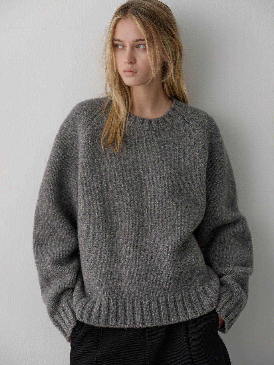 Facade Pattern Essential Raglan Knitwear charcoal