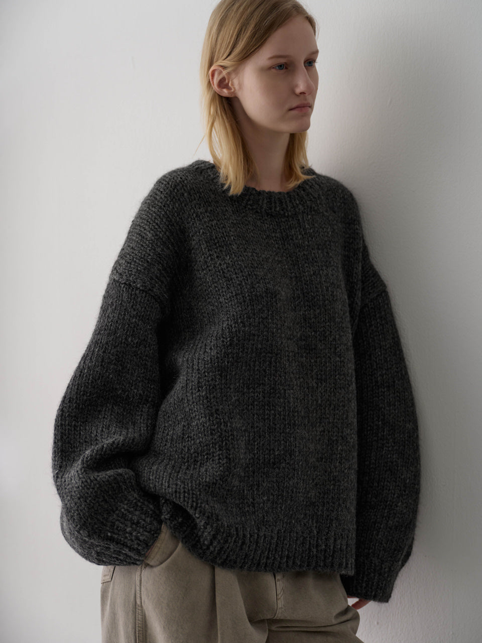 Facade Pattern Handmade Round Neck Knitwear charcoal