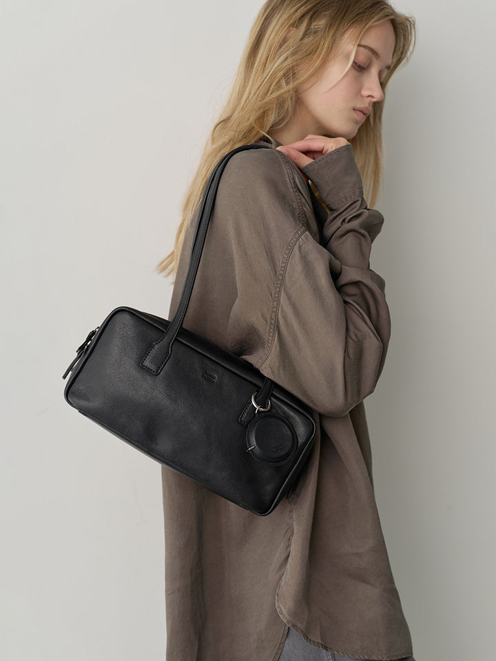 Facade Pattern Logan Bag black