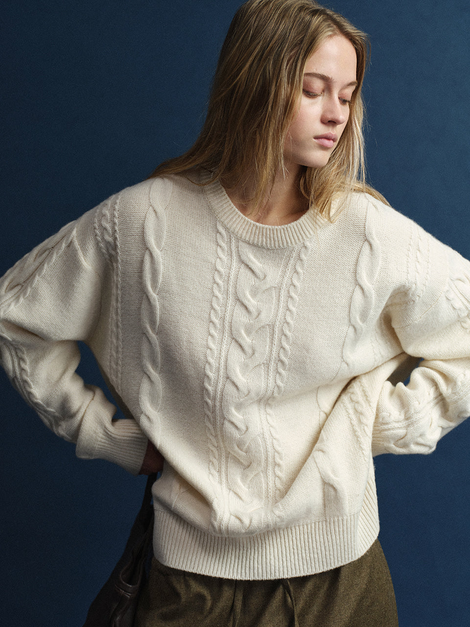 Facade Pattern Oversized Cable Knitwear ivory