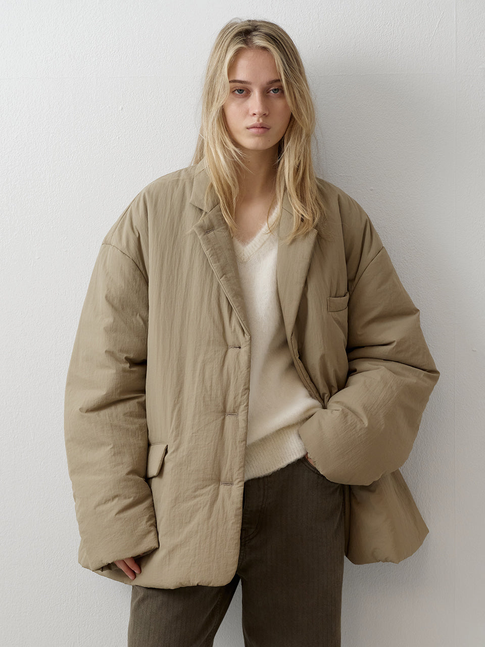 Facade Pattern Padded Curved Sleeve Blazer mocha