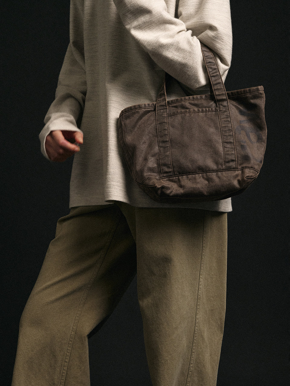 Facade Pattern Raw Vintage Tote Bag ash brown