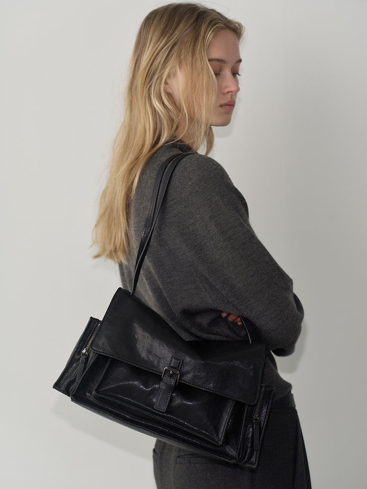 Facade Pattern Willow Pocket Bag black