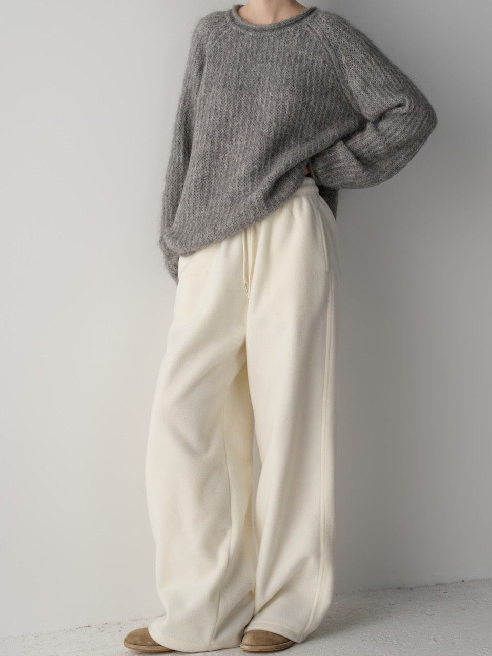 Facade Pattern Wool Fleece Banding Pants ivory