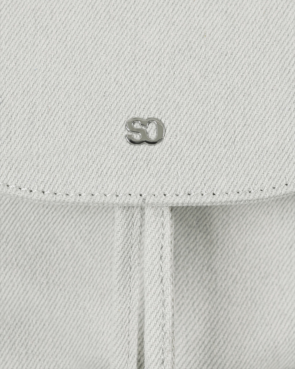 Hug Backpack · Grey Denim