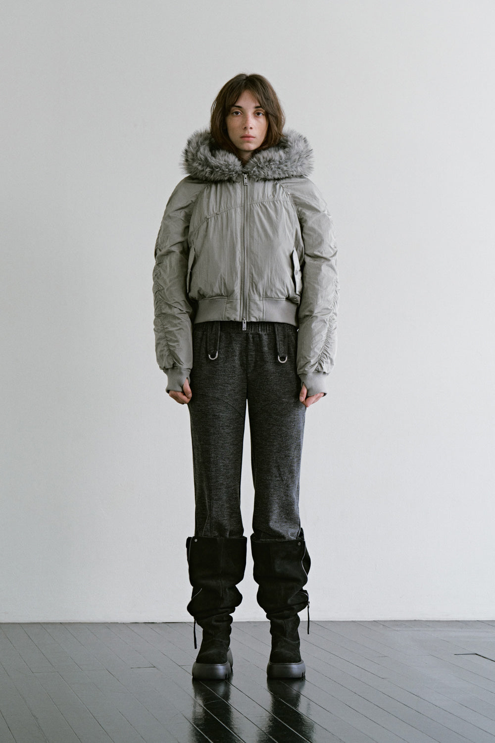 Treemingbird Fur Trimmed Short Down Jacket Khaki Gray